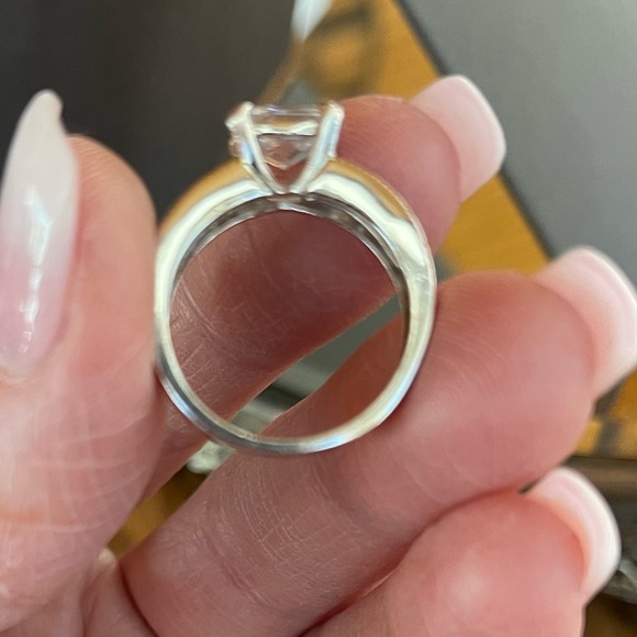 Signed 925 Sterling Square Prong Set and Pave Set CZ Ring Size 7 - Picture 9 of 16